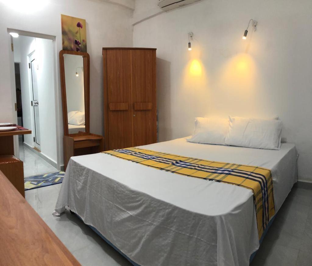 Wish Residence Seaside, Near Durdans & Vasan Eye Care Hospital, Colombo 3 Ngoại thất bức ảnh