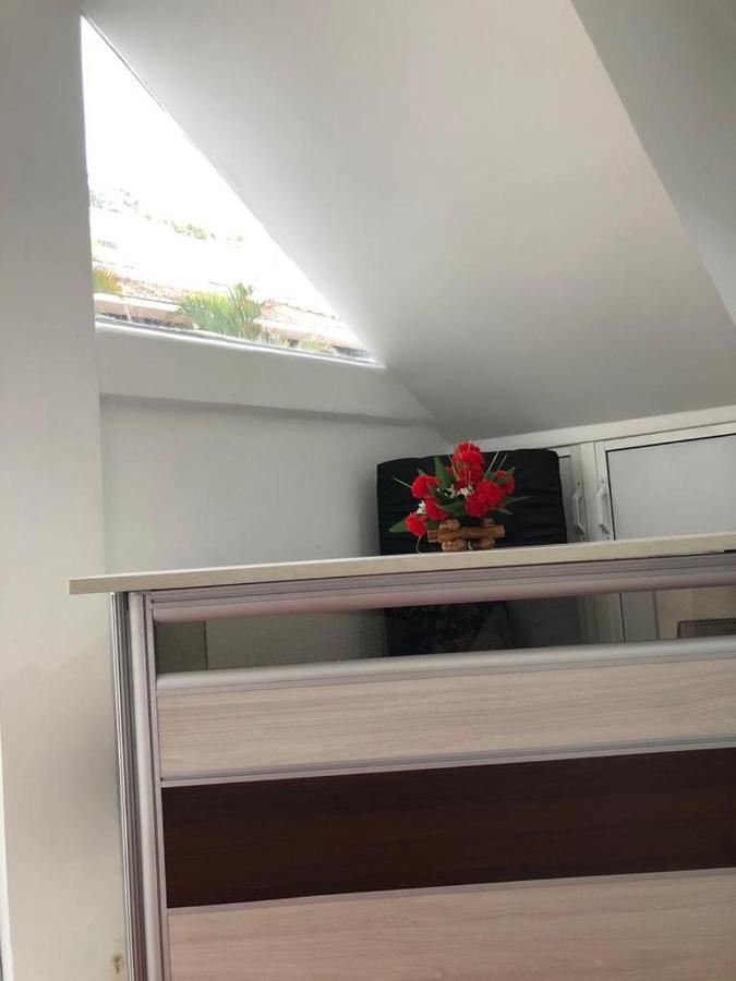Wish Residence Seaside, Near Durdans & Vasan Eye Care Hospital, Colombo 3 Ngoại thất bức ảnh